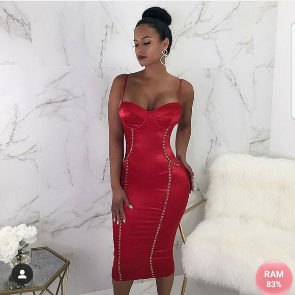 Dress - Picture 2 of 4